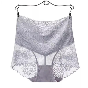 High-waisted lace panties