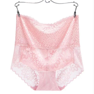 High-waisted lace panties